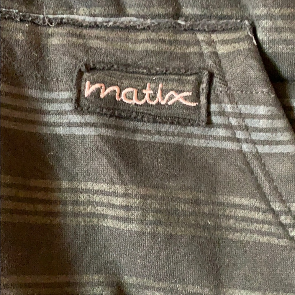 🔥MATIX ZIP-UP HOODIE🔥 - Picture 2 of 4